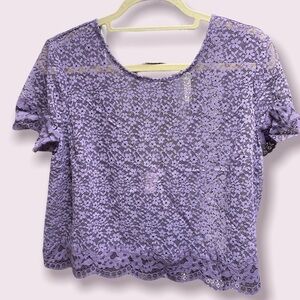 Victoria’s Secret blouse crop top lace deep scoop neckline front/back Sz large